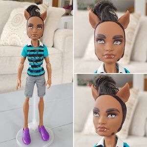 Mattel Monster High A Pack of Trouble Wolf Family Clawd Wolf Doll G1